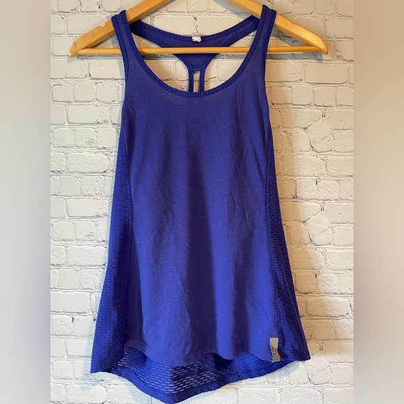 $1 Add-On item Under Armour Workout Tank - Picture 3 of 7